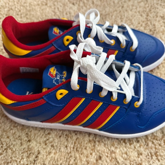 Adidas Shoes - Picture 3 of 4